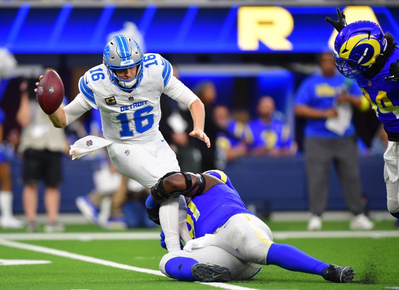 Lions’ playoff hopes fading after loss in LA