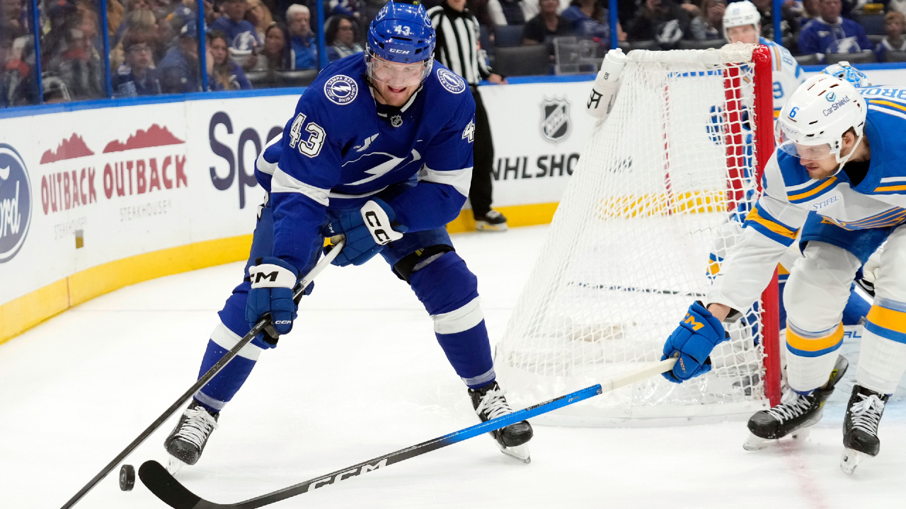 Maple Leafs working on sign-and-trade for Lightning’s Darren Raddysh
