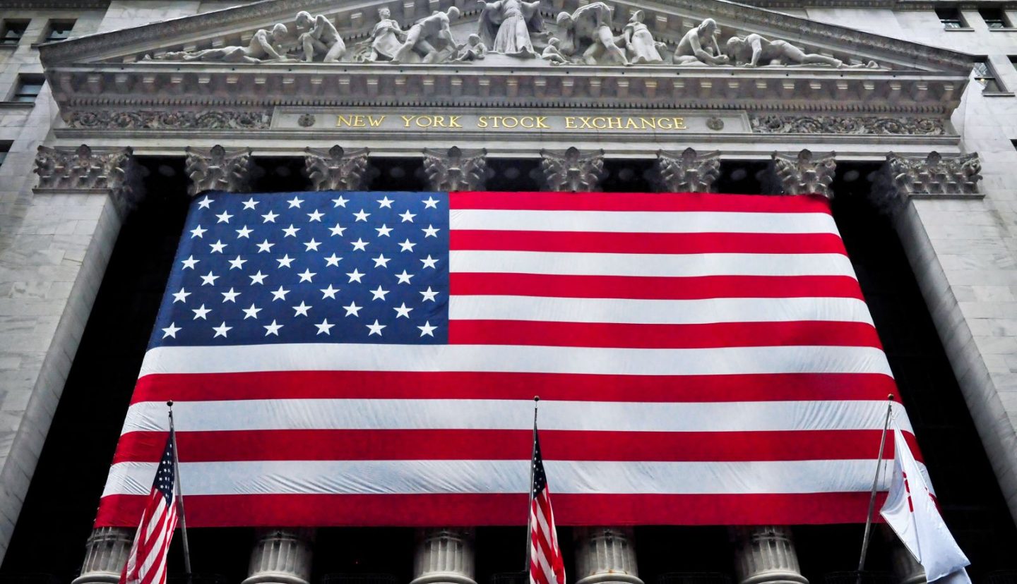 Stock Indexes Settle Mixed as Chipmakers Retreat