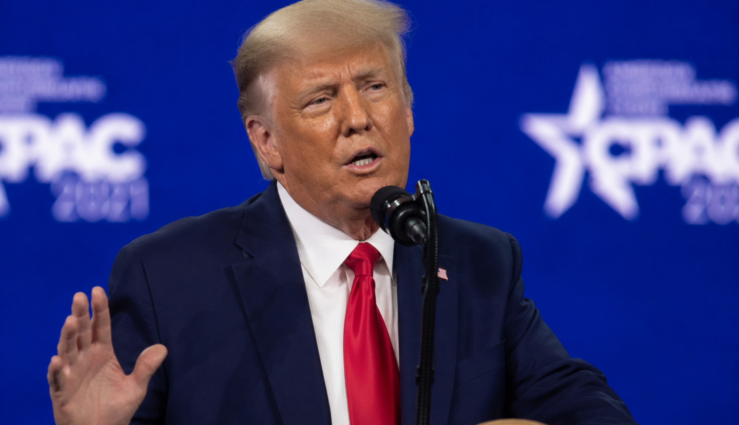DJT stock flashes a warning sign as Trump Media risks build