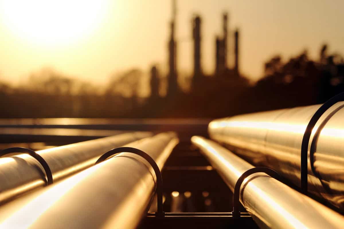 Enbridge vs. Pembina: Which Pipeline Stock Looks Better Today?