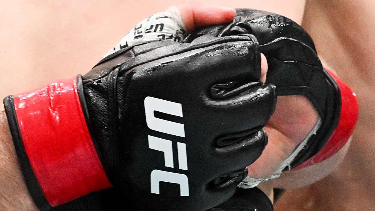 Former UFC security guard knocks out opponent on Dana White’s Contender Series